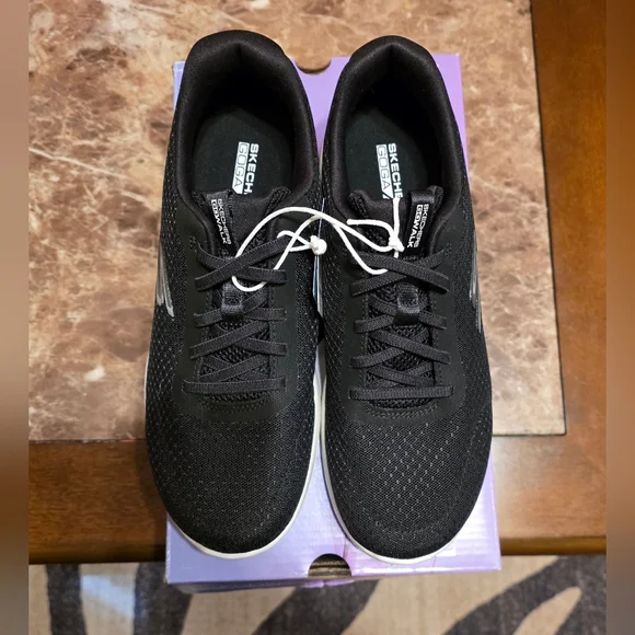 Skechers Gowalk Joy Black Sneakers with 5GEN cushioned midsoles. - Picture 2 of 4